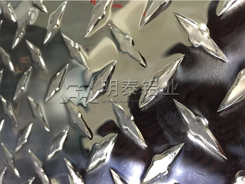 斑纹铝板厂家_5052斑纹铝板几多钱1吨 斑纹铝板厂家_5052斑纹铝板几多钱1吨